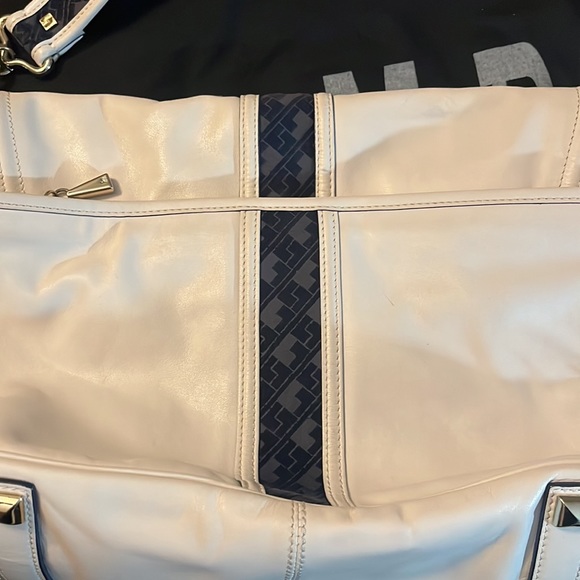 L.A.M.B Leather Messenger Shoulder Bag - Picture 15 of 15